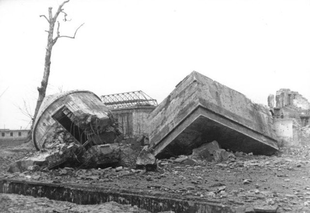 Teorias malucas da conspiração da 2ª Guerra Mundial: Hitler sobreviveu e foi à caça de tesouros no Brasil