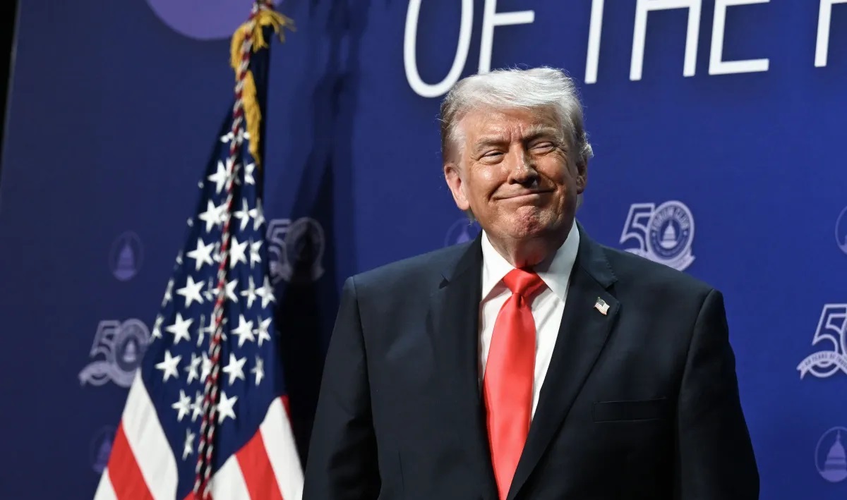 Trump provoca Irã após apreensão de navios: “Somos meio piratas”