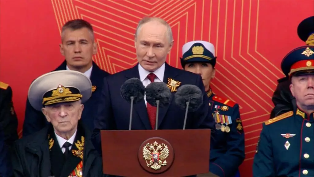 Putin acusa OTAN em desfile reduzido na Rússia