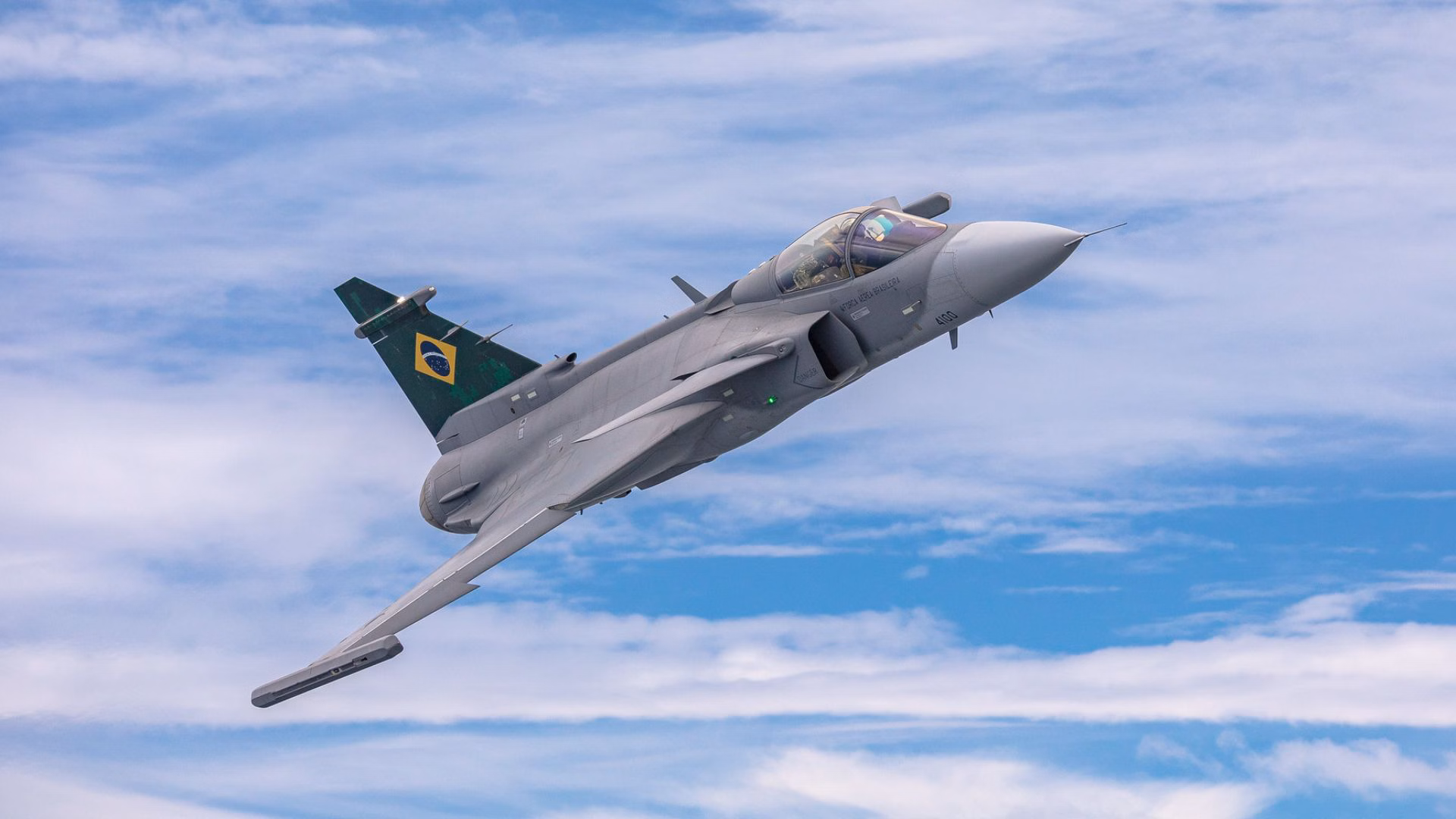 Bloqueio de R$ 800 milhões atinge programa Gripen da FAB