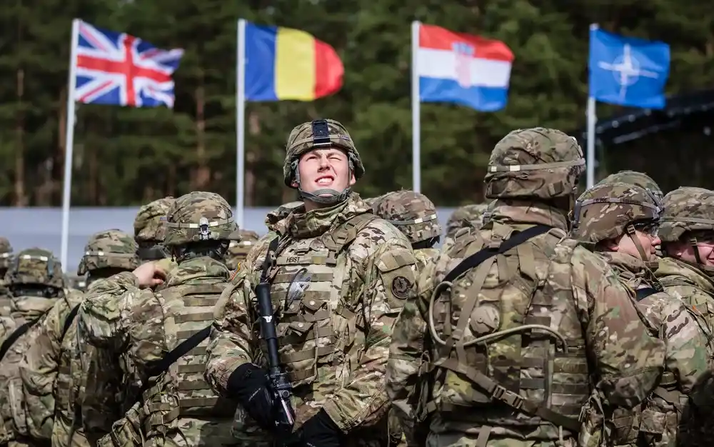 EUA enviam 5 mil soldados à Polônia em alerta contra Rússia