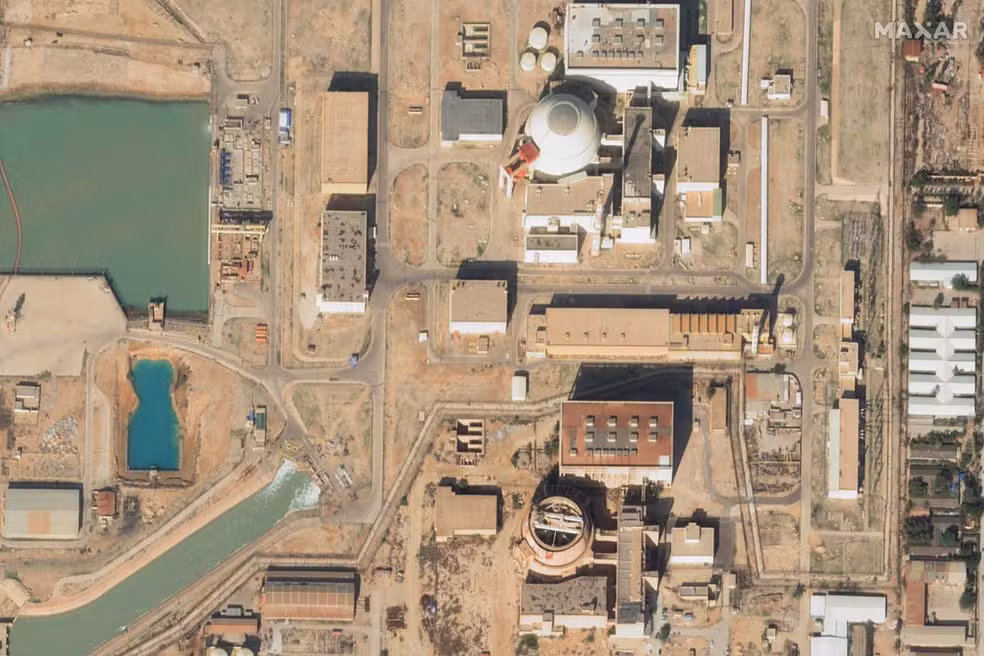 Irã negocia com Rússia novas unidades nucleares em Bushehr após ataques recentes