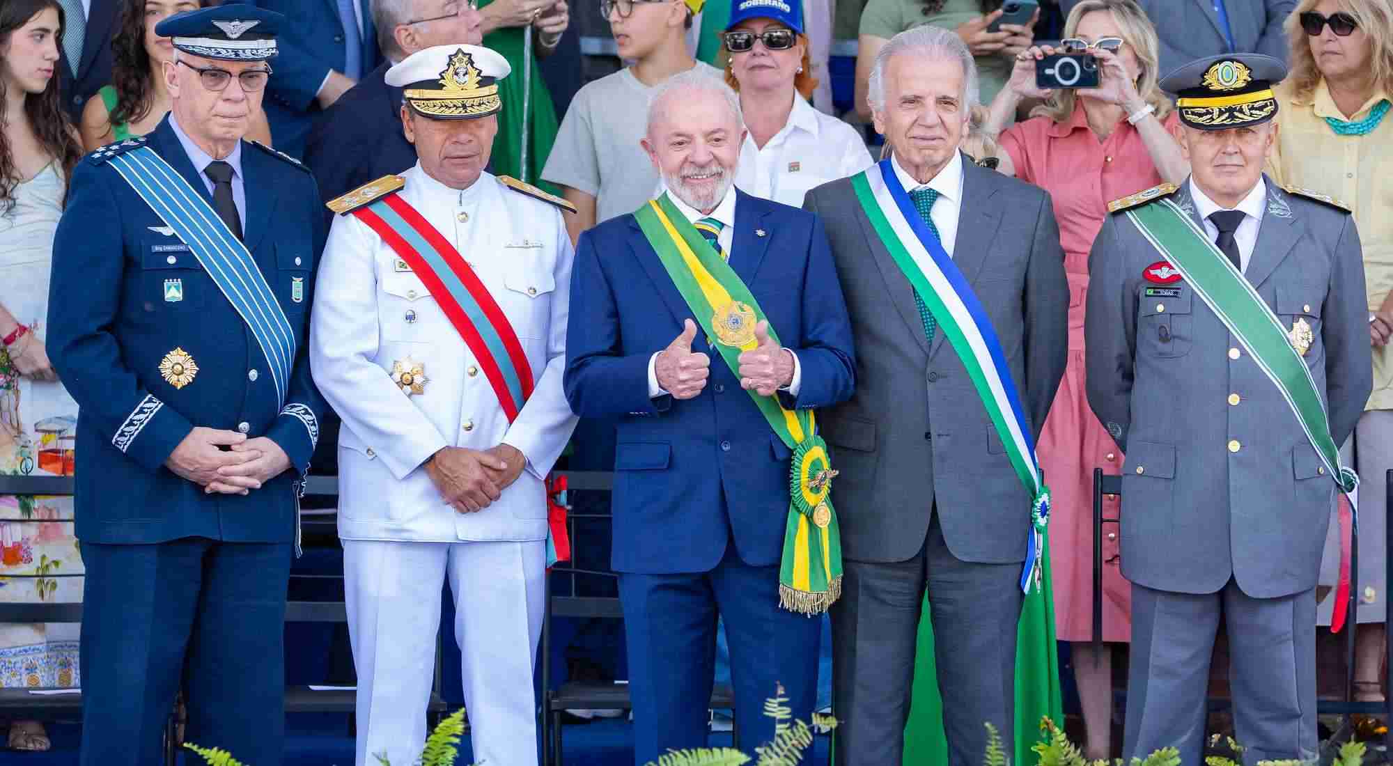 Reforma pode esvaziar poder dos comandantes militares