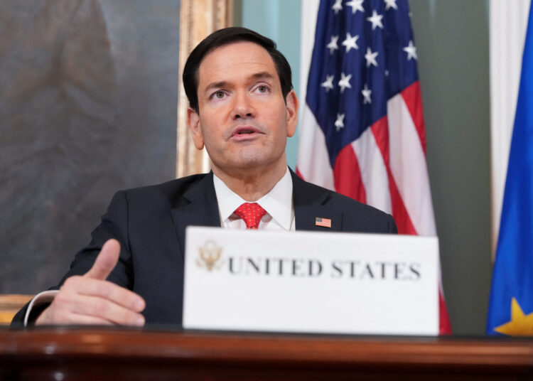 Marco Rubio faz alerta: Irã ainda mantém metade de seus mísseis