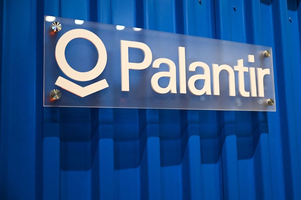 Aposta na IA de combate: EUA liberam US$ 192 milhões para Palantir e Anduril produzirem o sistema TITAN
