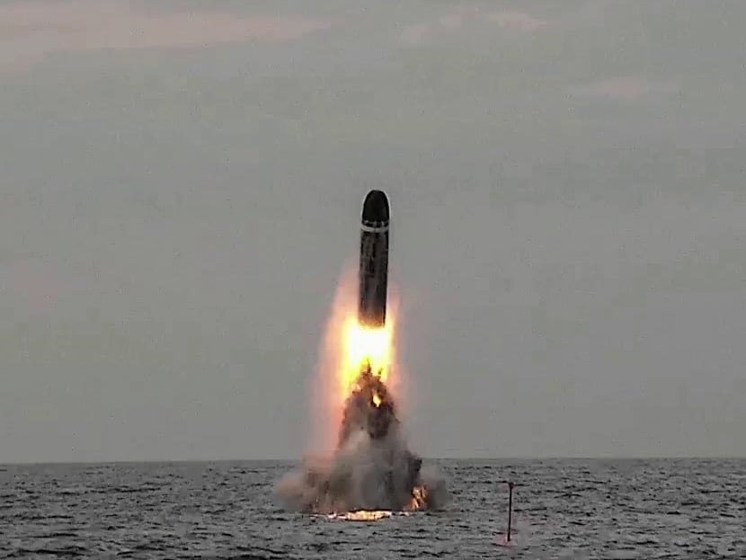 Poder Nuclear: França Testa com Sucesso Novo Míssil M51 a partir de Submarino